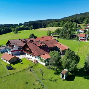 Hotel Hirschenstein, Achslach